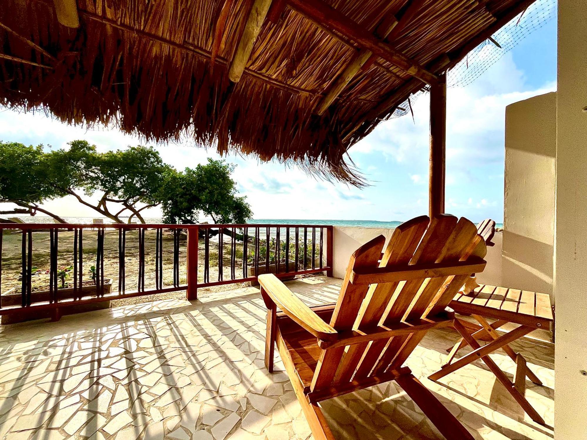 Hotel Carey Beach Isla Barú Esterno foto